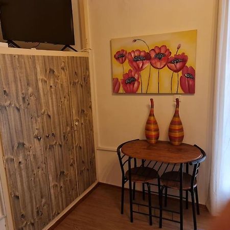 6 Καλινοβου Center Of Athens Πεδιον Αρεωσ Apartment Luaran gambar