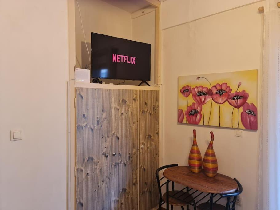 6 Καλινοβου Center Of Athens Πεδιον Αρεωσ Apartment Luaran gambar